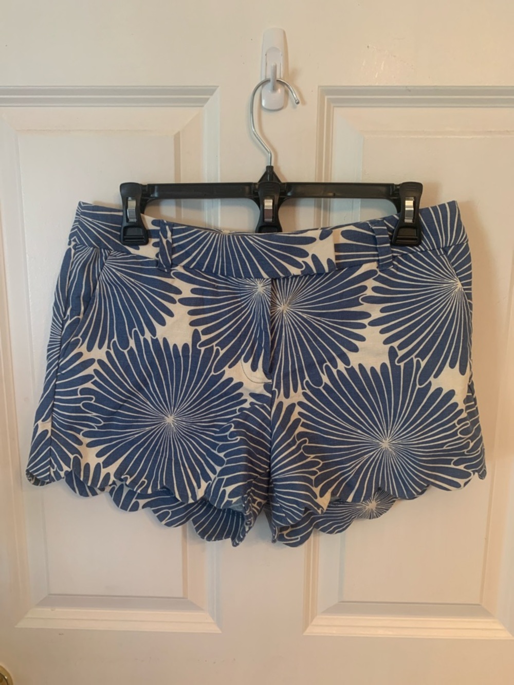 J. Crew women's shorts size 4 scalloped hem blue and cream.
